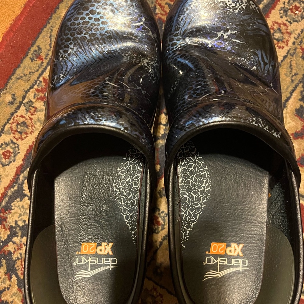 Footwear Dansko XP 20 Blue Animal Print Clogs Women's Size 40 USA 10